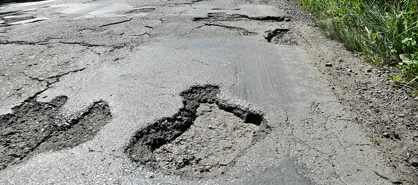Baton Rouge Highway Defects / Road Hazards Lawyers-image